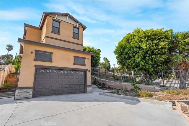 673 Castlehill, Walnut