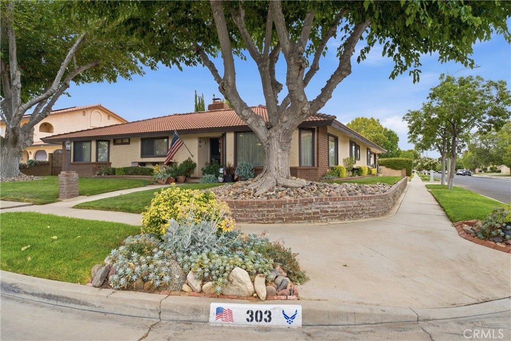 303 Susan Court, Palmdale
