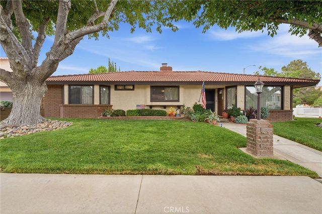 303 Susan Court, Palmdale