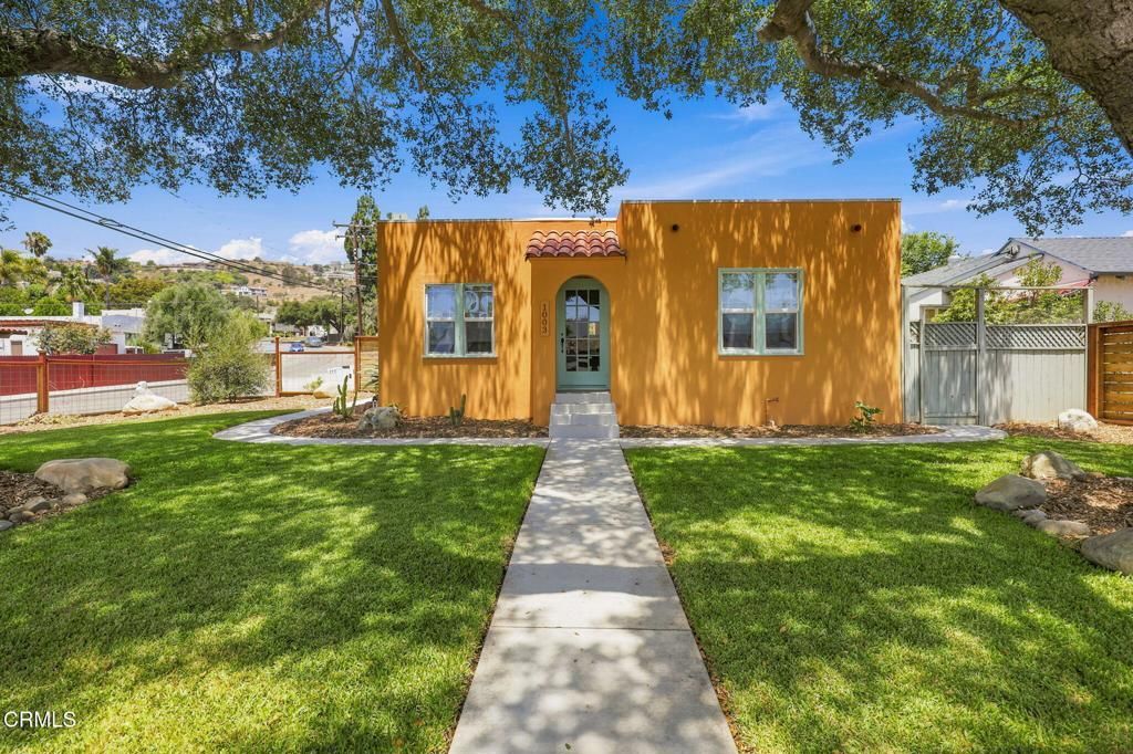 1003 E Virginia Terrace, Santa Paula