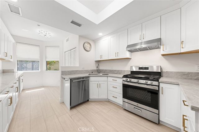 1116 W Huntington Dr # D, Arcadia