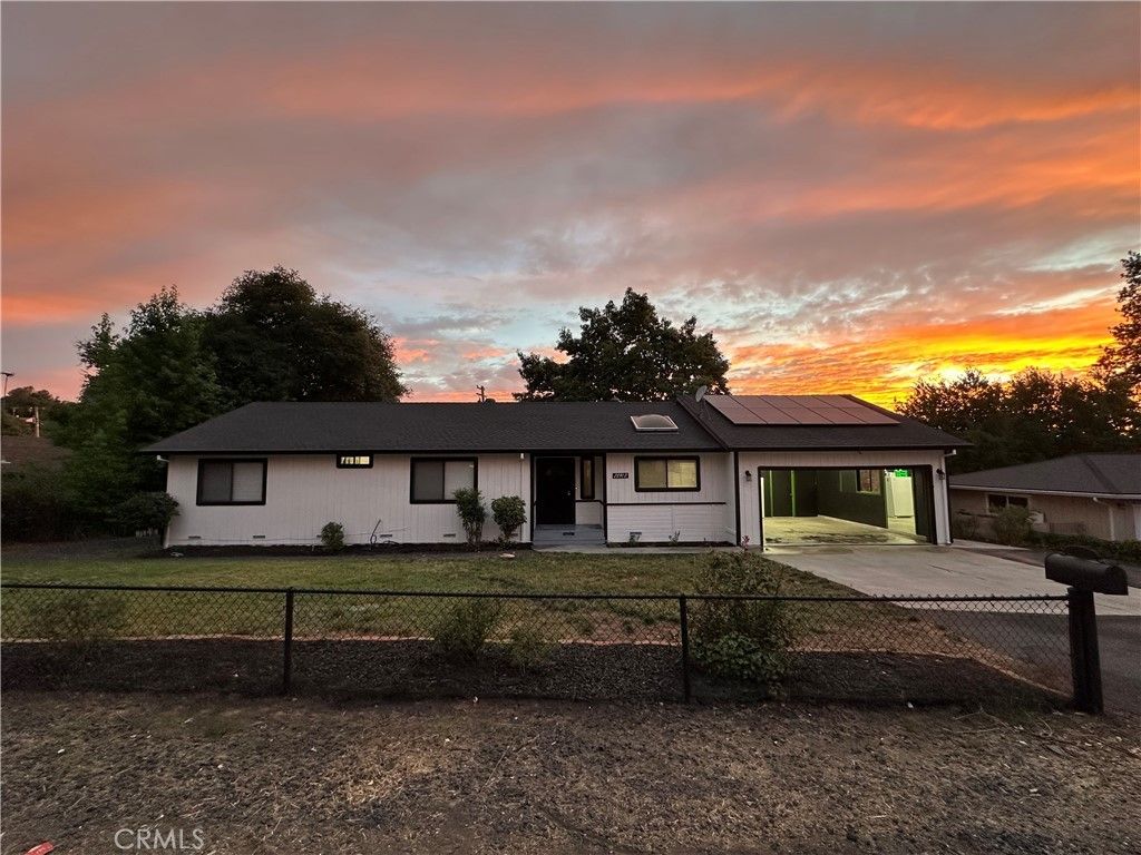 20410 Walnut, Sonora