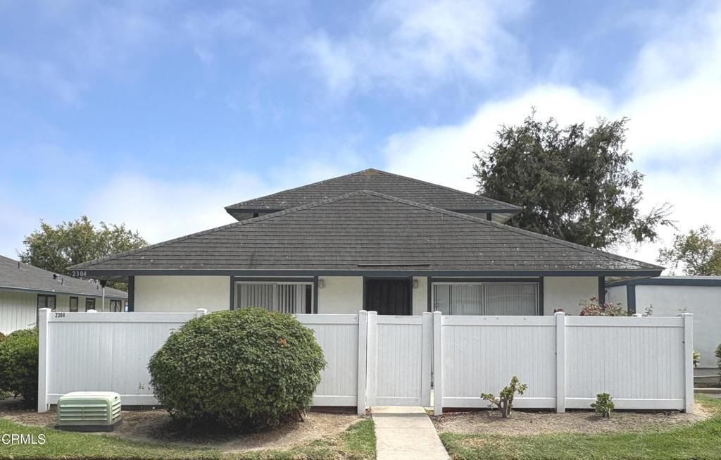 2304 Miramar Walk, Oxnard