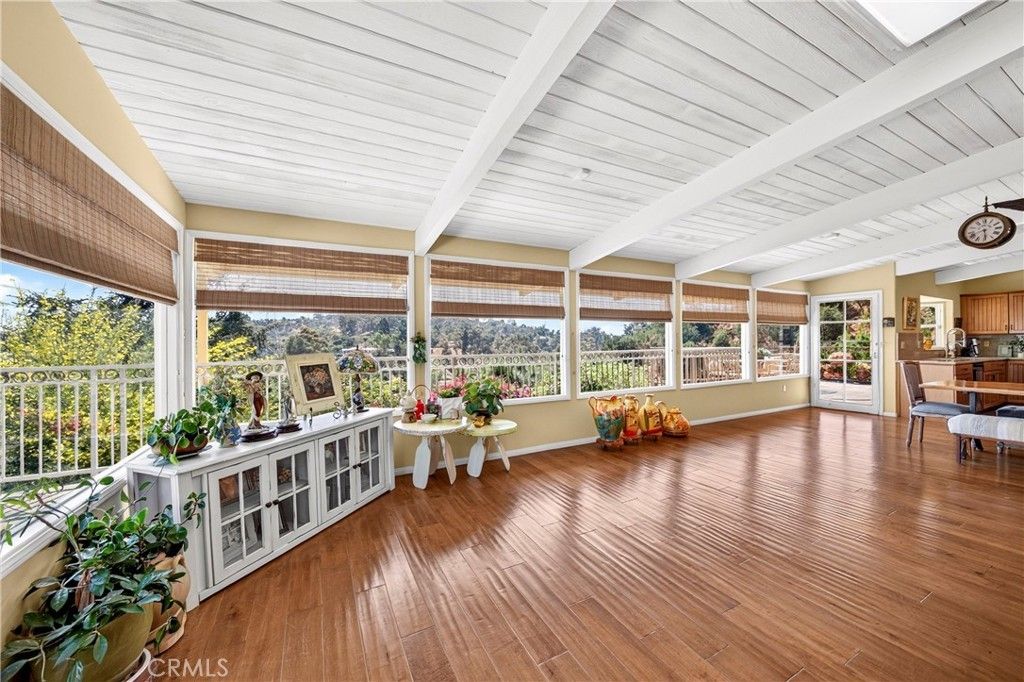 401 1/2 W. Skyline Drive, La Habra Heights
