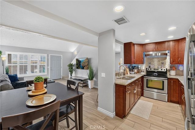 435 W 9th # B3, Upland