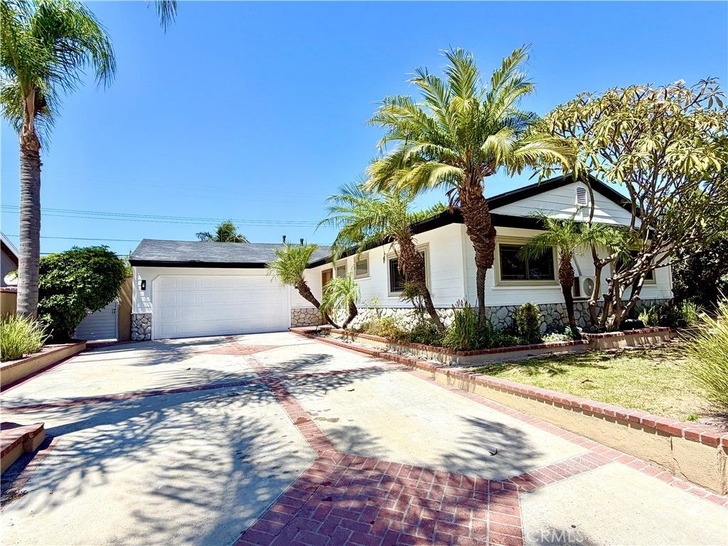 4811 Myra, Cypress