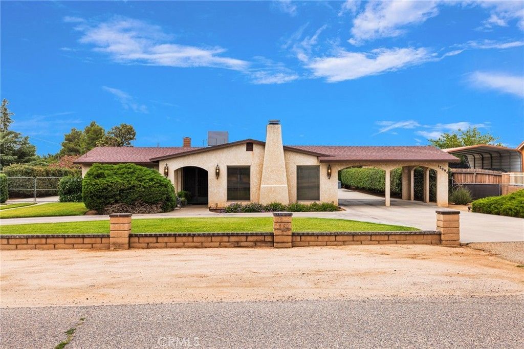 17994 Pine Street, Hesperia