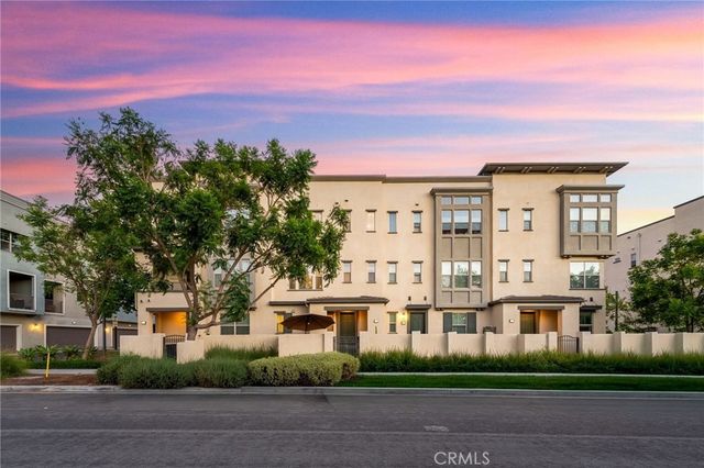250 Cultivate, Irvine