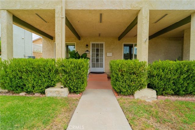 19722 Avenue Of The Oaks, Newhall