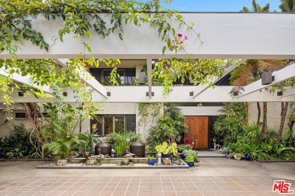 715 N Beverly Drive, Beverly Hills