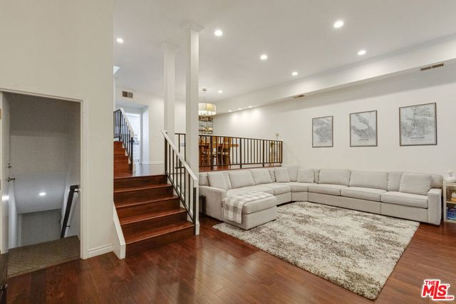 5215 White Oak Avenue # 2, Los Angeles