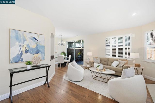 14 Danville Oak Pl, Danville