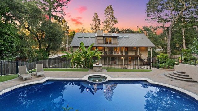 8133 Hihn Road, Ben Lomond