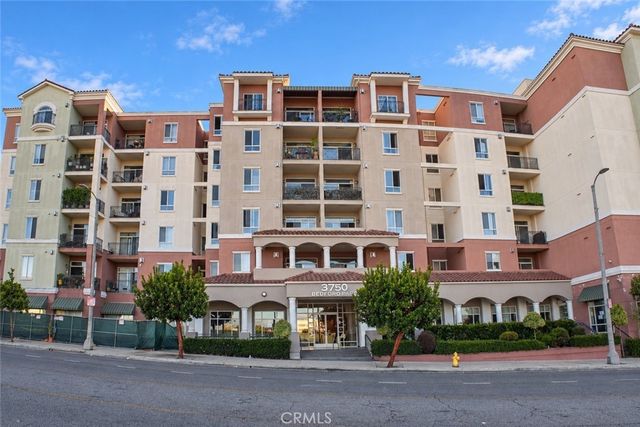 3750 Santa Rosalia Drive # 207, Los Angeles