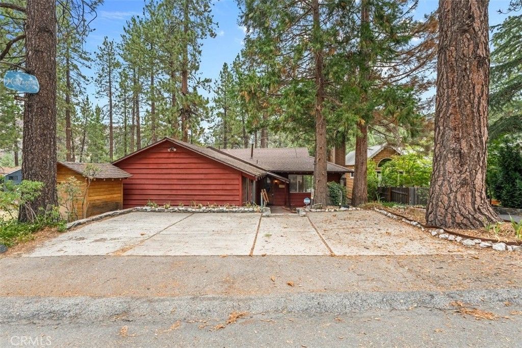 1056 Lark, Wrightwood