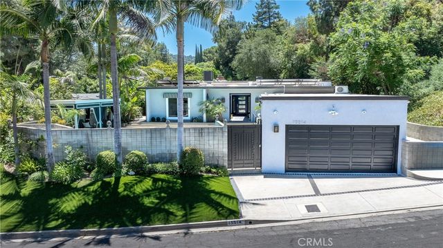 15514 High Knoll Road, Encino
