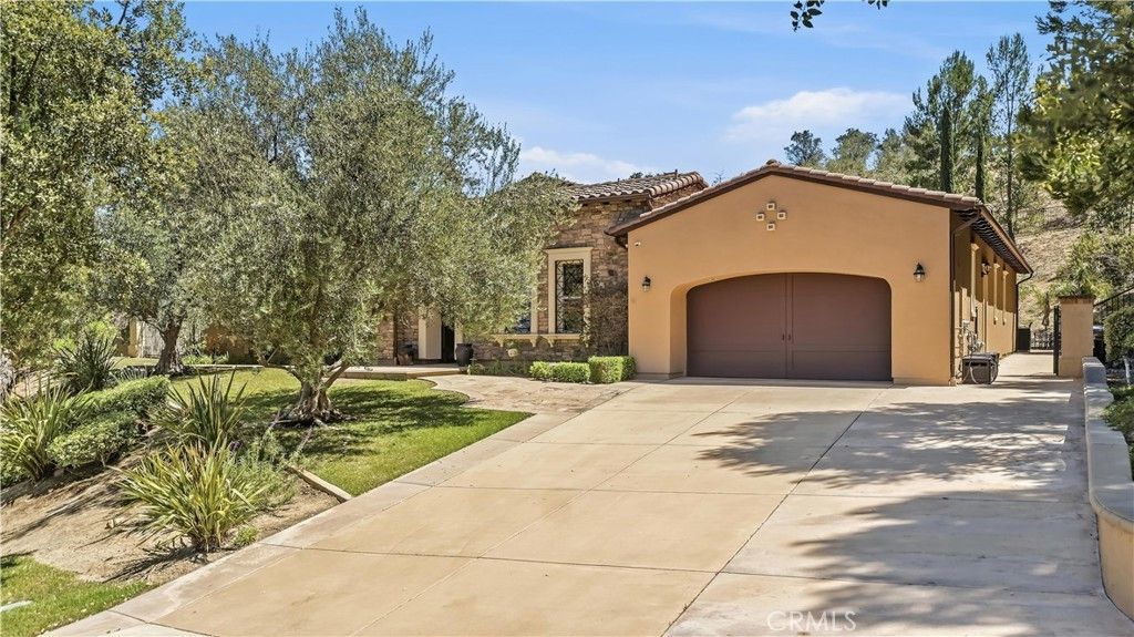 2355 Milano, Chino Hills