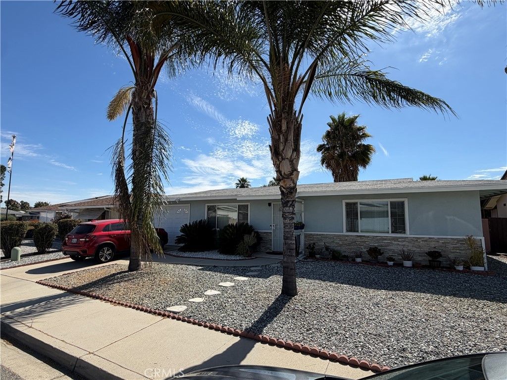 561 Whitney Drive, Hemet