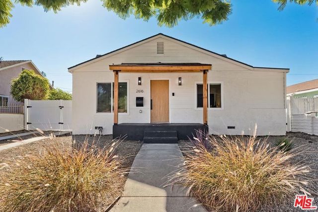 2616 W 73rd Street, Los Angeles