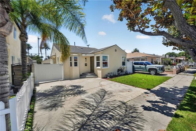 2741 Gale Avenue, Long Beach