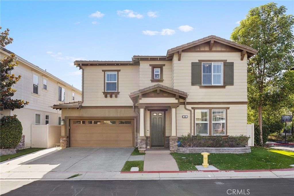205 Summit, Lake Forest