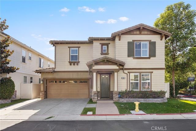 205 Summit, Lake Forest