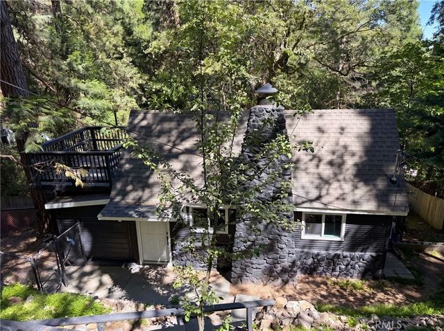 982 Oak, Crestline