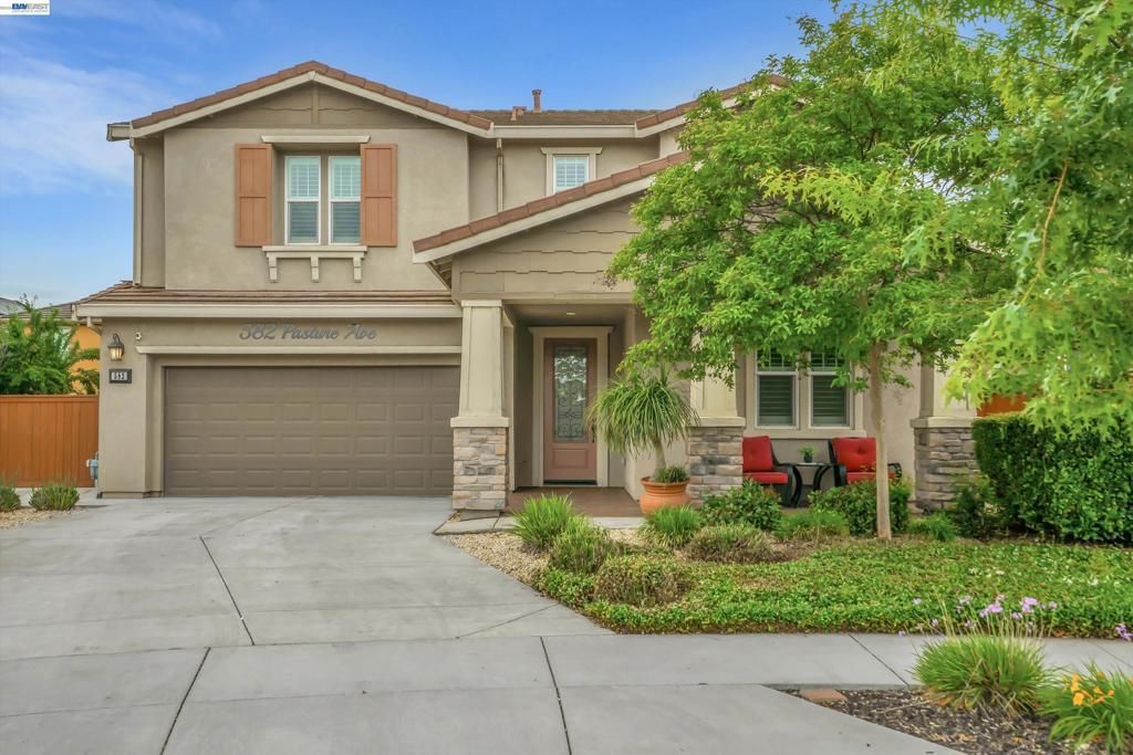 582 Pasture Ave, Lathrop
