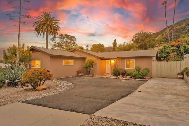 7907 Poplin Dr, Santee