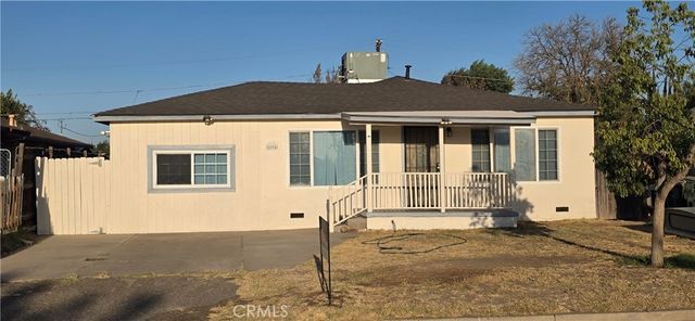 2894 Elm, Merced