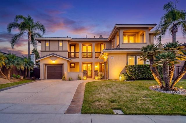 1749 Skimmer Ct, Carlsbad