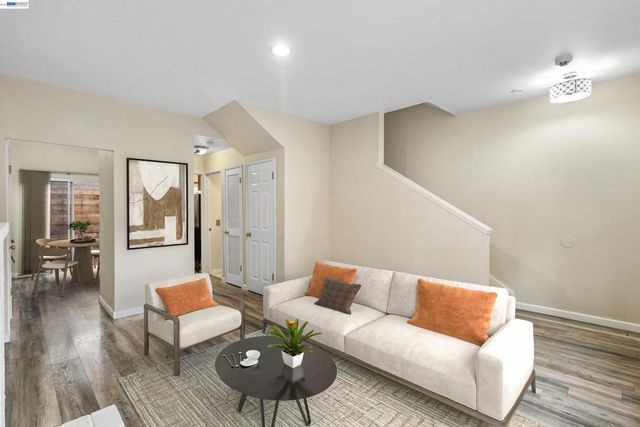 3858 Maybelle Ave, Oakland