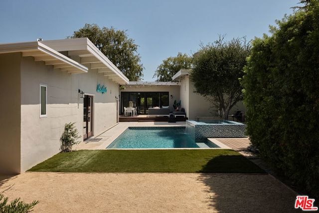 1205 Eagle Vista Drive, Los Angeles