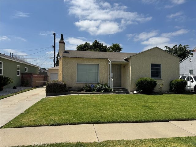 1010 W 127th St, Compton
