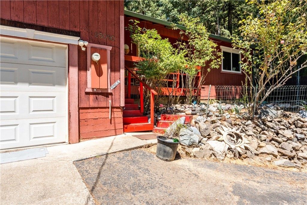 25090 Goose Lane, Willits