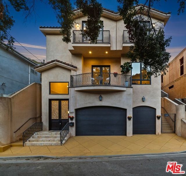 6477 Deep Dell Pl, Los Angeles