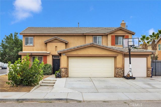 12419 Ojo Caliente, Victorville