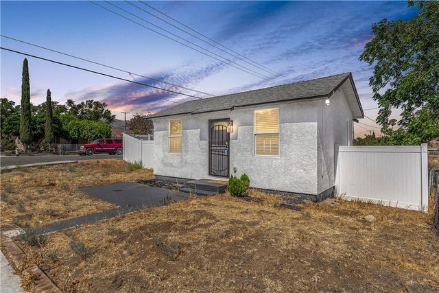 582 N Almond, Banning