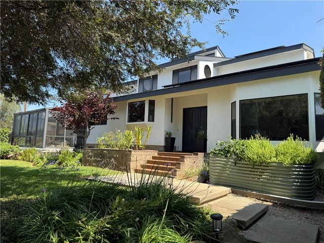 1931 Warmlands Avenue, Vista