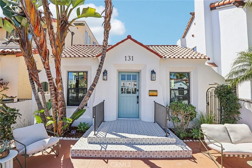 131 Santa Ana Avenue, Long Beach