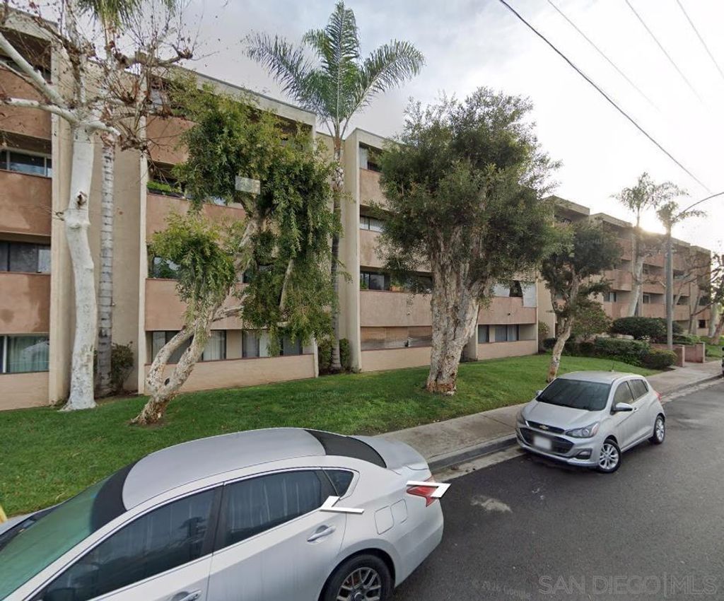 4041 Oakcrest Dr # 307, San Diego