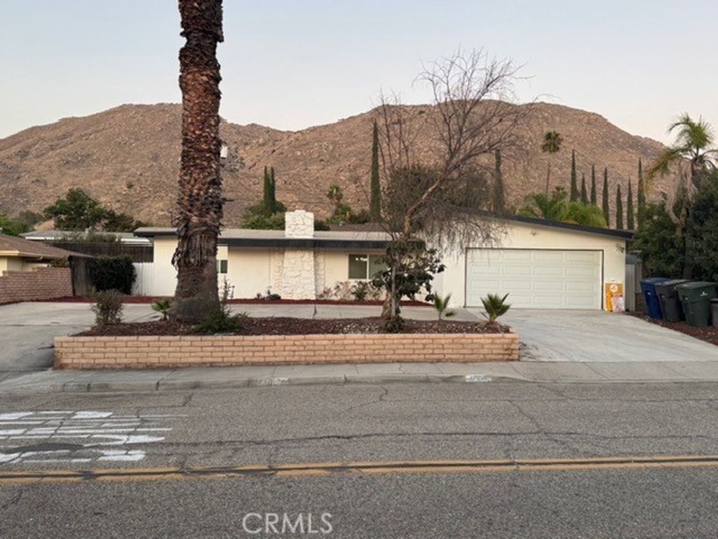 4008 Mt Vernon, Riverside