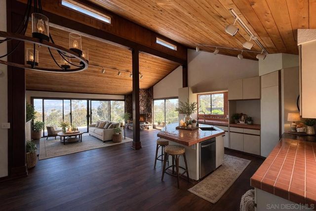 10447 Chevy Lane, La Mesa