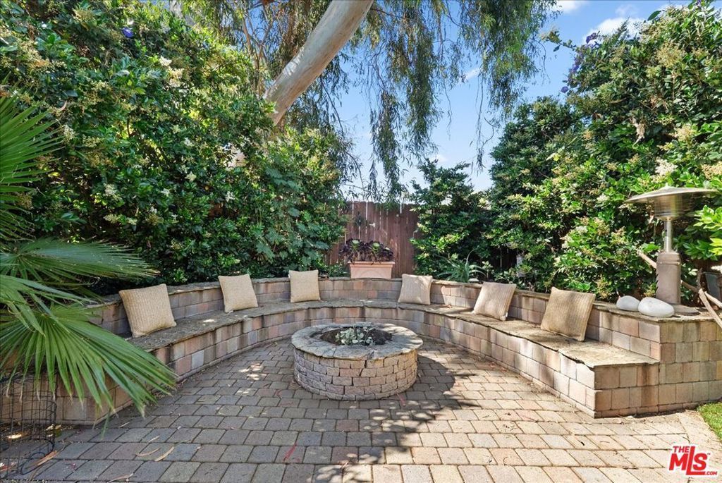 954 W 6th Street, San Pedro