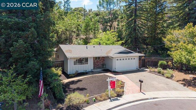 789 Charlton Dr, Pleasant Hill