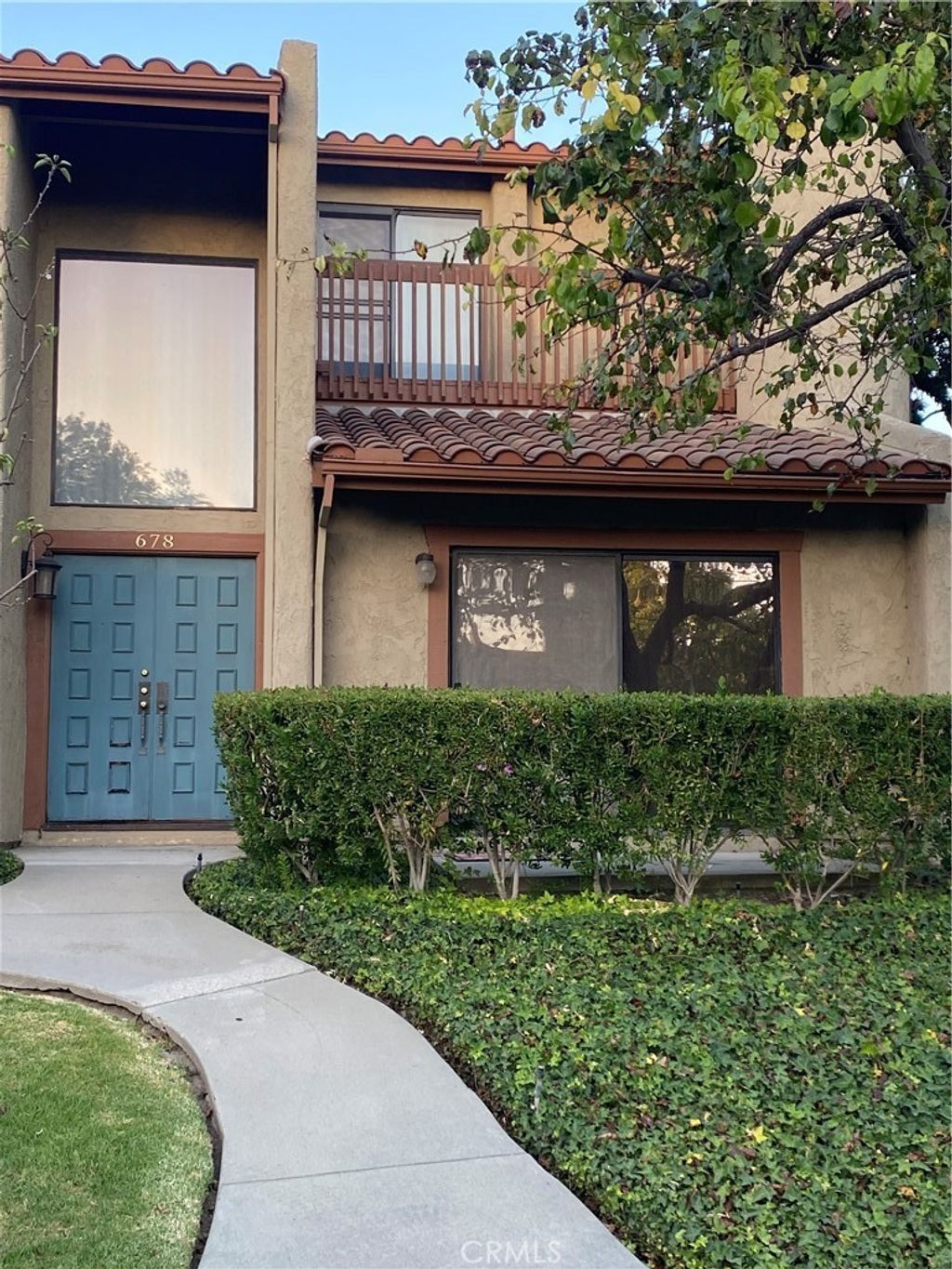 678 Rosewood, Camarillo