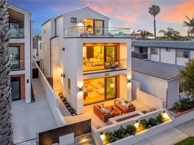 307 14th Street, Huntington Beach