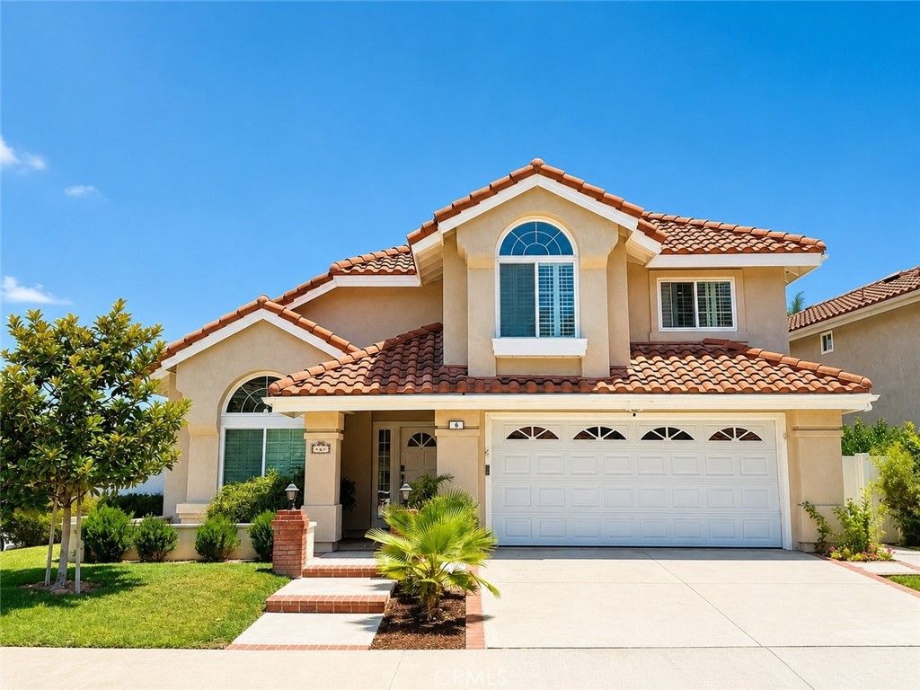 6 Cannes, Irvine