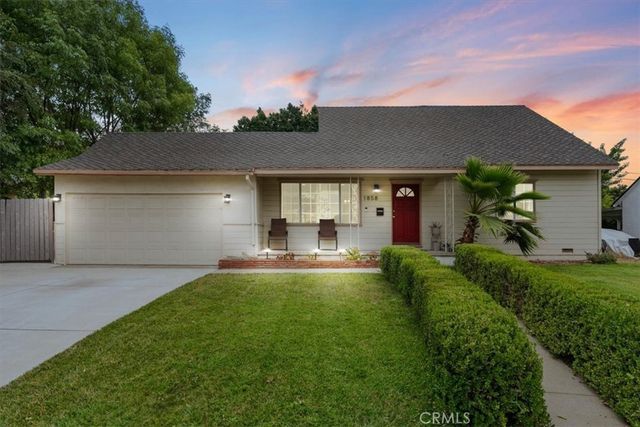 1858 E Edgecomb Street, Covina