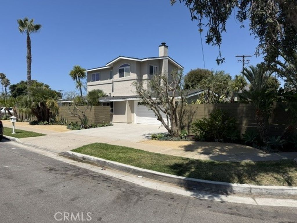 316 Hamilton, Costa Mesa